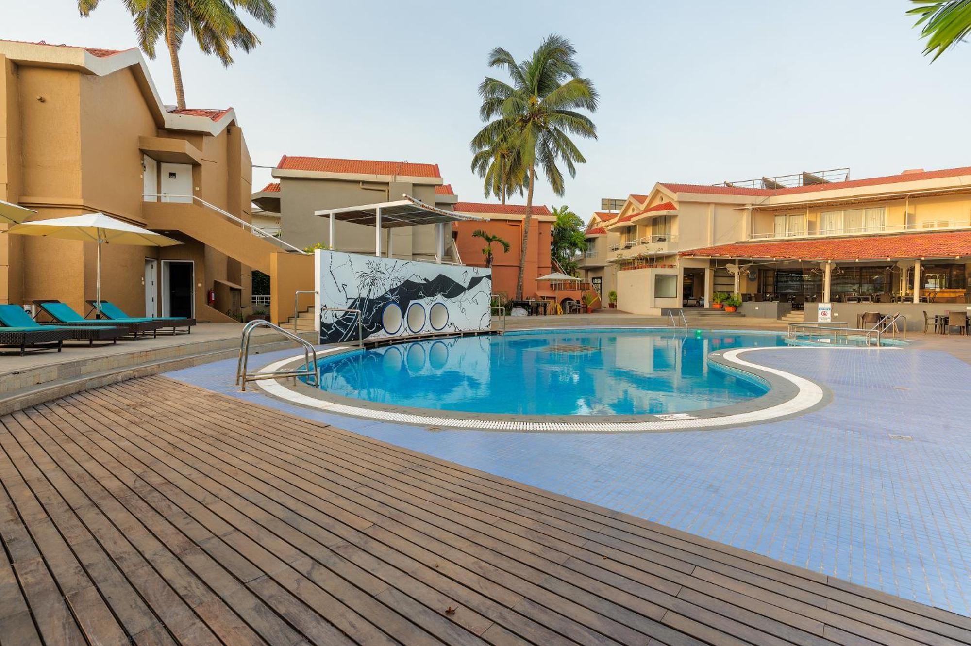 Whispering Palms Beach Resort Candolim Kültér fotó